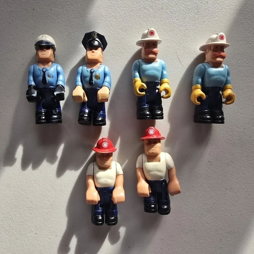 Vintage Fisher Price 2 Police And 4 Fireman Lot.